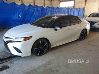 TOYOTA CAMRY XSE