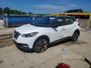 NISSAN KICKS SR