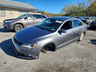 VOLKSWAGEN JETTA SE