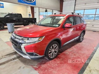 MITSUBISHI OUTLANDER SE