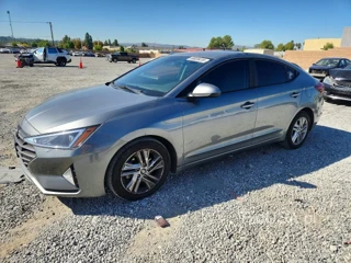 HYUNDAI ELANTRA SEL