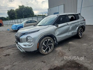 MITSUBISHI OUTLANDER SE