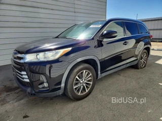 TOYOTA HIGHLANDER XLE