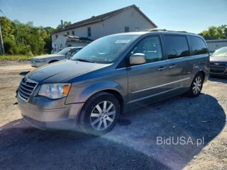 CHRYSLER TOWN & COUNTRY TOURING