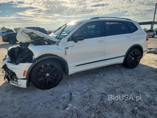 VOLKSWAGEN TIGUAN SE