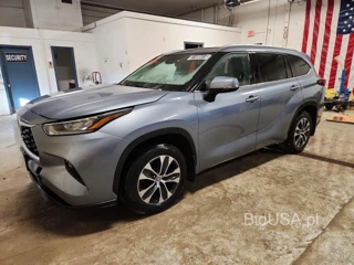 TOYOTA HIGHLANDER XLE