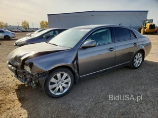 TOYOTA AVALON XL