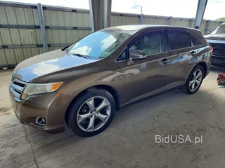 TOYOTA VENZA LE
