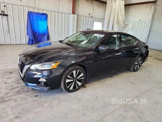 NISSAN ALTIMA SV