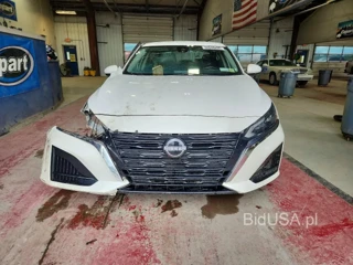 NISSAN ALTIMA SV