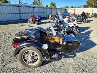 HARLEY-DAVIDSON FLHRI