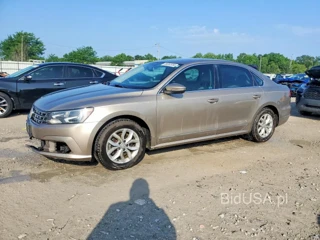 VOLKSWAGEN PASSAT S