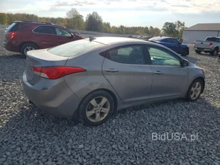 HYUNDAI ELANTRA GLS
