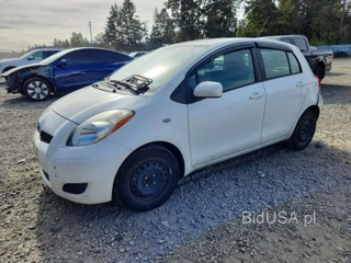 TOYOTA YARIS BASE