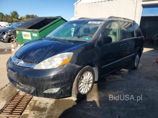 TOYOTA SIENNA XLE LIMITED