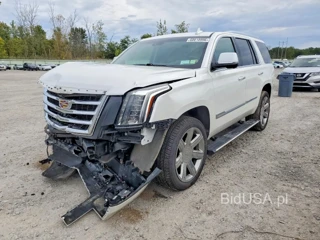CADILLAC ESCALADE PREMIUM LUXURY