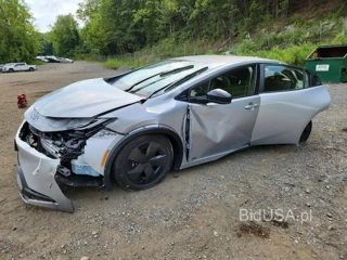 TOYOTA PRIUS LE