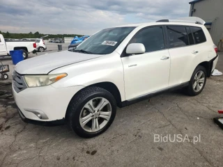 TOYOTA HIGHLANDER LIMITED