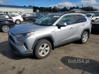 TOYOTA RAV4 HYBRID XLE