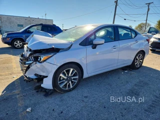 NISSAN VERSA SV