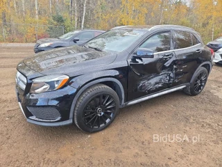 MERCEDES-BENZ GLA 250 4MATIC