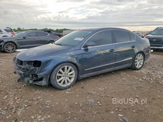 VOLKSWAGEN PASSAT 2.0T LUXURY