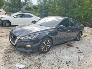 NISSAN ALTIMA SV