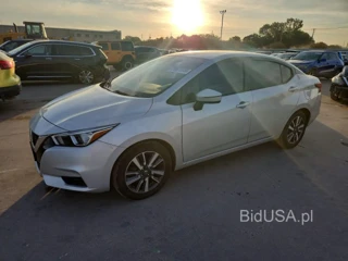 NISSAN VERSA SV