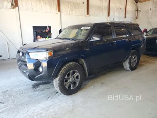 TOYOTA 4RUNNER SR5
