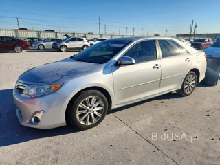 TOYOTA CAMRY XLE