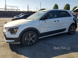 KIA NIRO LX