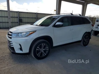 TOYOTA HIGHLANDER LE