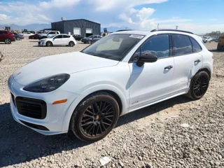 PORSCHE CAYENNE GTS