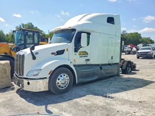 PETERBILT 579