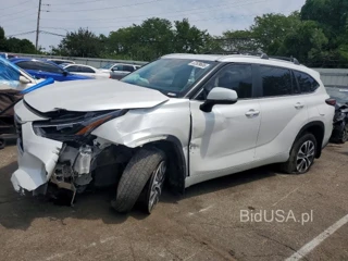 TOYOTA HIGHLANDER XLE