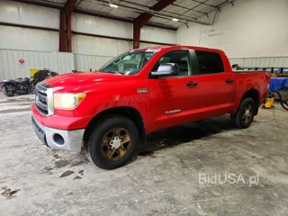 TOYOTA TUNDRA CREWMAX SR5