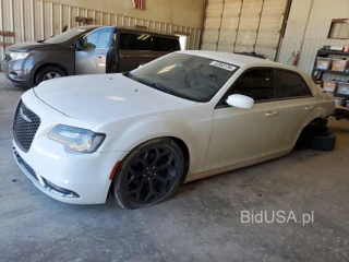 CHRYSLER 300 S