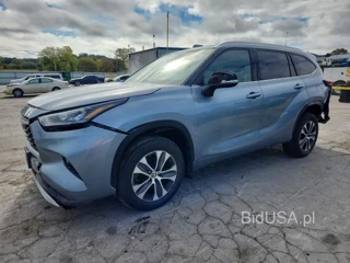 TOYOTA HIGHLANDER XLE