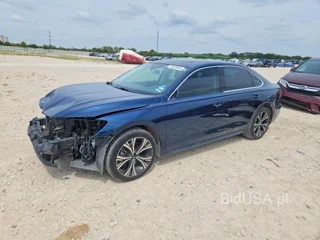 VOLKSWAGEN PASSAT SE
