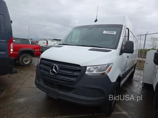 MERCEDES-BENZ SPRINTER 2500