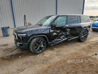 RIVIAN R1S ADVENTURE