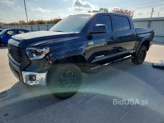 TOYOTA TUNDRA SR5