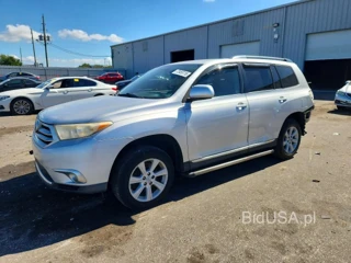 TOYOTA HIGHLANDER SE