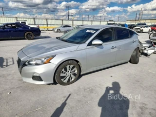 NISSAN ALTIMA S