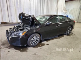 NISSAN ALTIMA SV