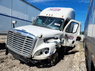 FREIGHTLINER CASCADIA 125 SLEEPER CAB"
