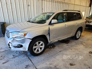 TOYOTA HIGHLANDER BASE