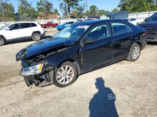 VOLKSWAGEN JETTA SE
