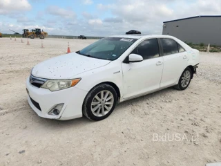 TOYOTA CAMRY XLE