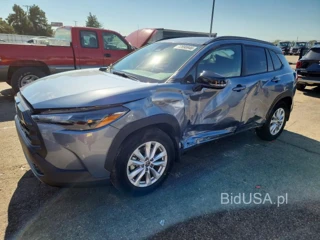 TOYOTA COROLLA CROSS LE